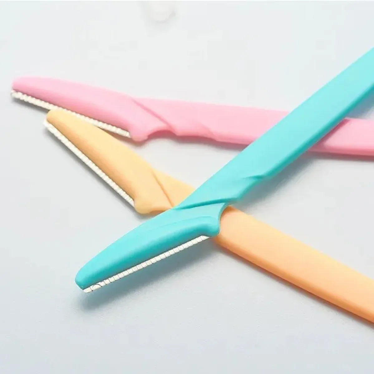 Tinkle eyebrow and facial razors for women pack of 3 – photo 3