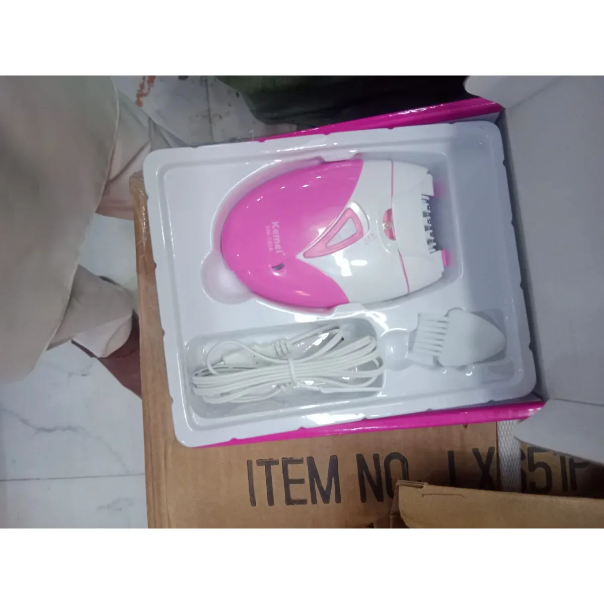 Kemei KM-189A rechargeable epilator for women – photo 3